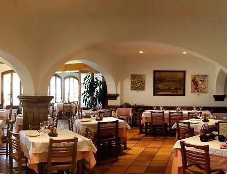 Del Carmen Hotel 2*
